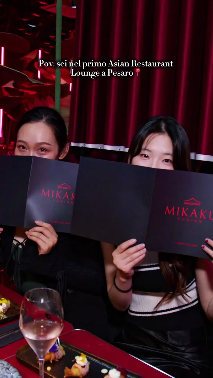 Uno dei reel dell'apertura, «Pov: sei nel primo Asian Restaurant Lounge a Pesaro»