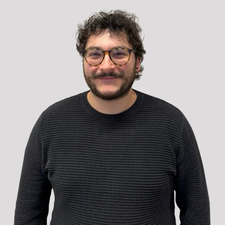 Simone